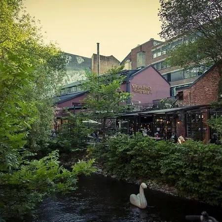 Super Spacious By River *