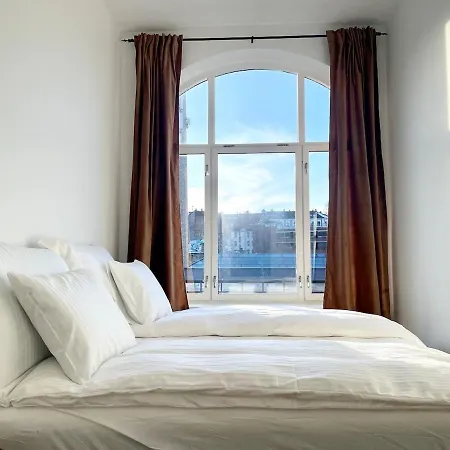 Apartment Super Spacious By River